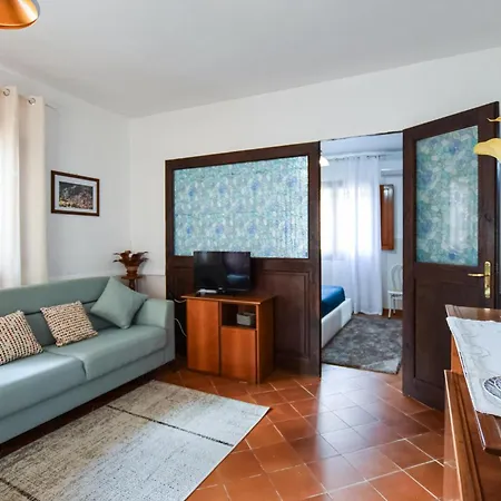 2 Bedroom In *